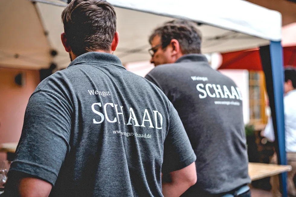 Fleißige Helfer im Weingut